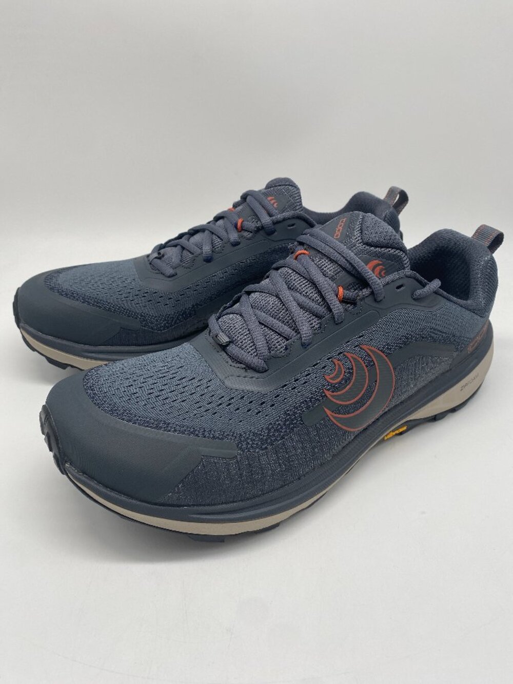 TOPO TERAVENTURE 5 RUNNING SHOES GREY/CLAY MEN'S VARIOUS SIZE
